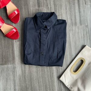 Banana Republic Women’s Black Dress Shirt - MED